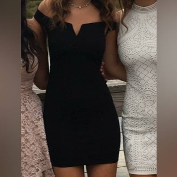 Little black dress for homecoming or anytime size 3 - Picture 3 of 7